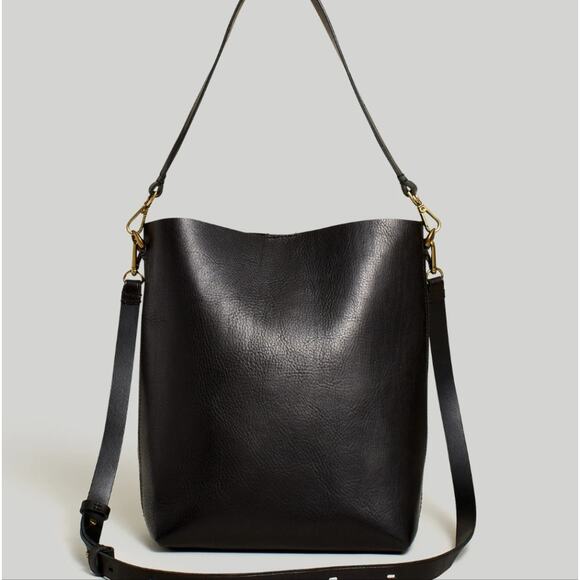 Madewell Black Leather Transport Bucket Bag NWT - Picture 2 of 12